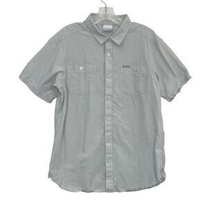Columbia Short Sleeve ButtonUp Shirt Mens Medium Light Blue